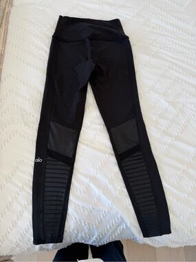 ALO Yoga Black High-Waist Performance Leggings